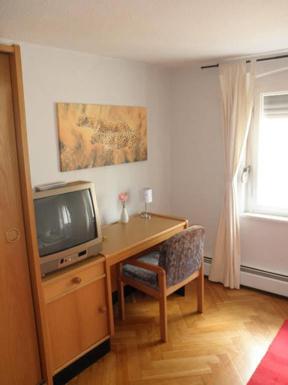 Pension Holzgarten Ratisbona Exterior foto